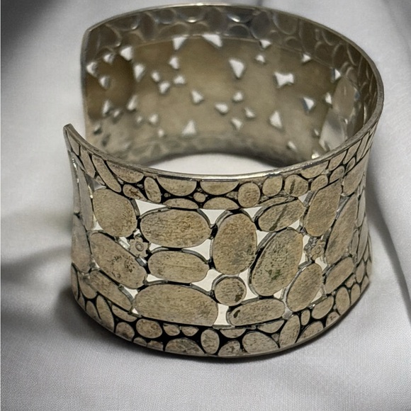 Brighton Rustic Silver Tone Pebbled Design Open Cuff Bracelet - Picture 7 of 8